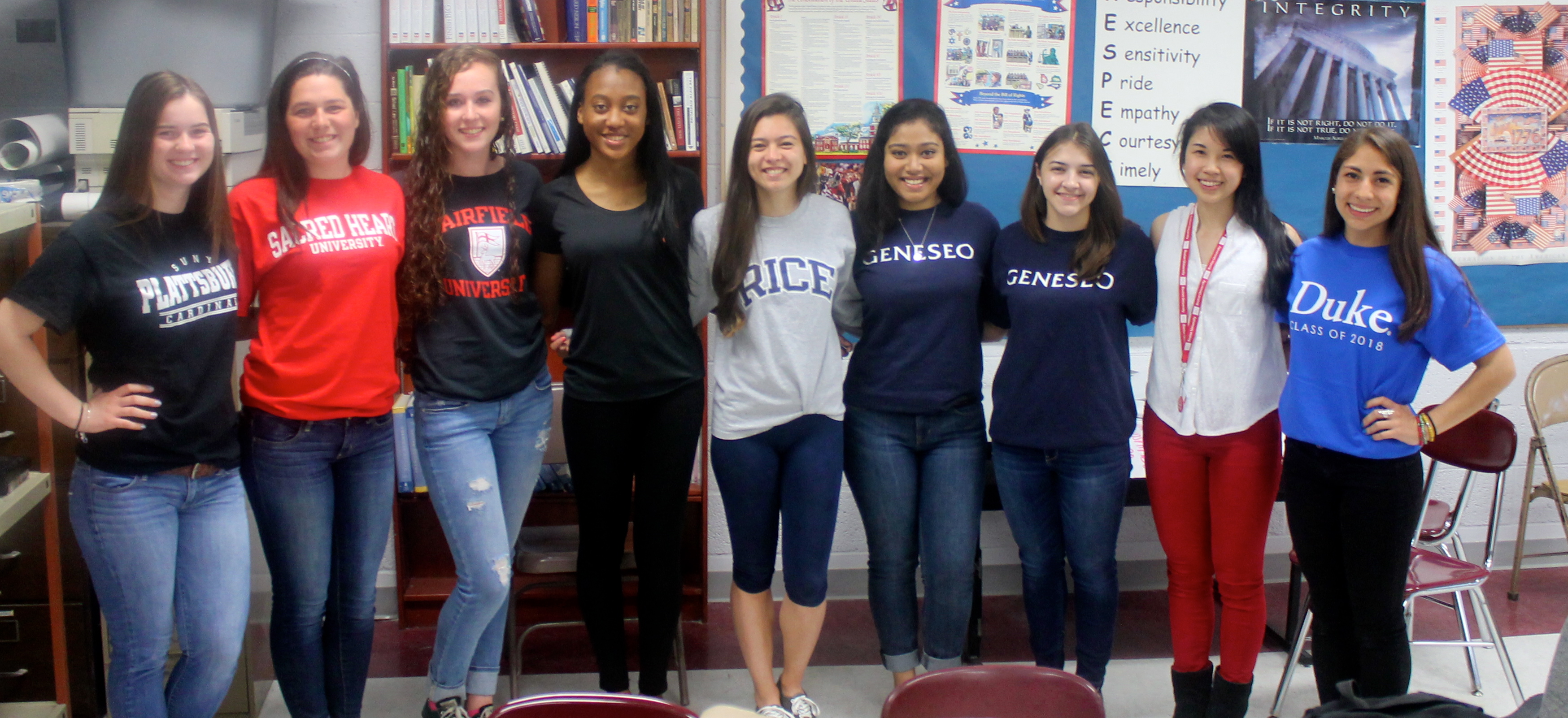 School Spirit Items College Giveaways Back To School Promos