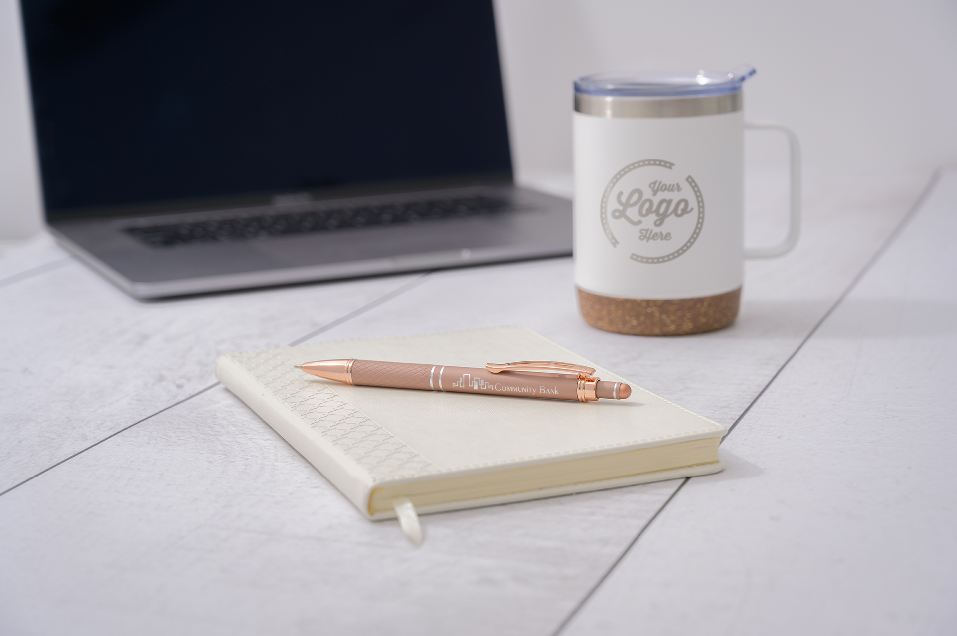 Promotional Pen vs. Mug: Which One Suits Your Brand’s Promo Needs?